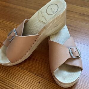 No. 6 Tan Leather Wedge Mules